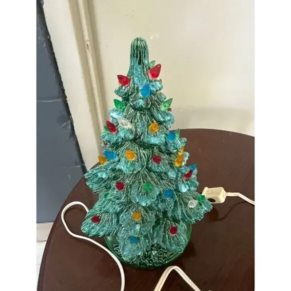 Vintage‎ Ceramic Christmas Tree Light-Up Decor With Multicolored Bulbs
